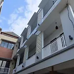 Living Bali Homestay Sanur Near Mertasari Beach