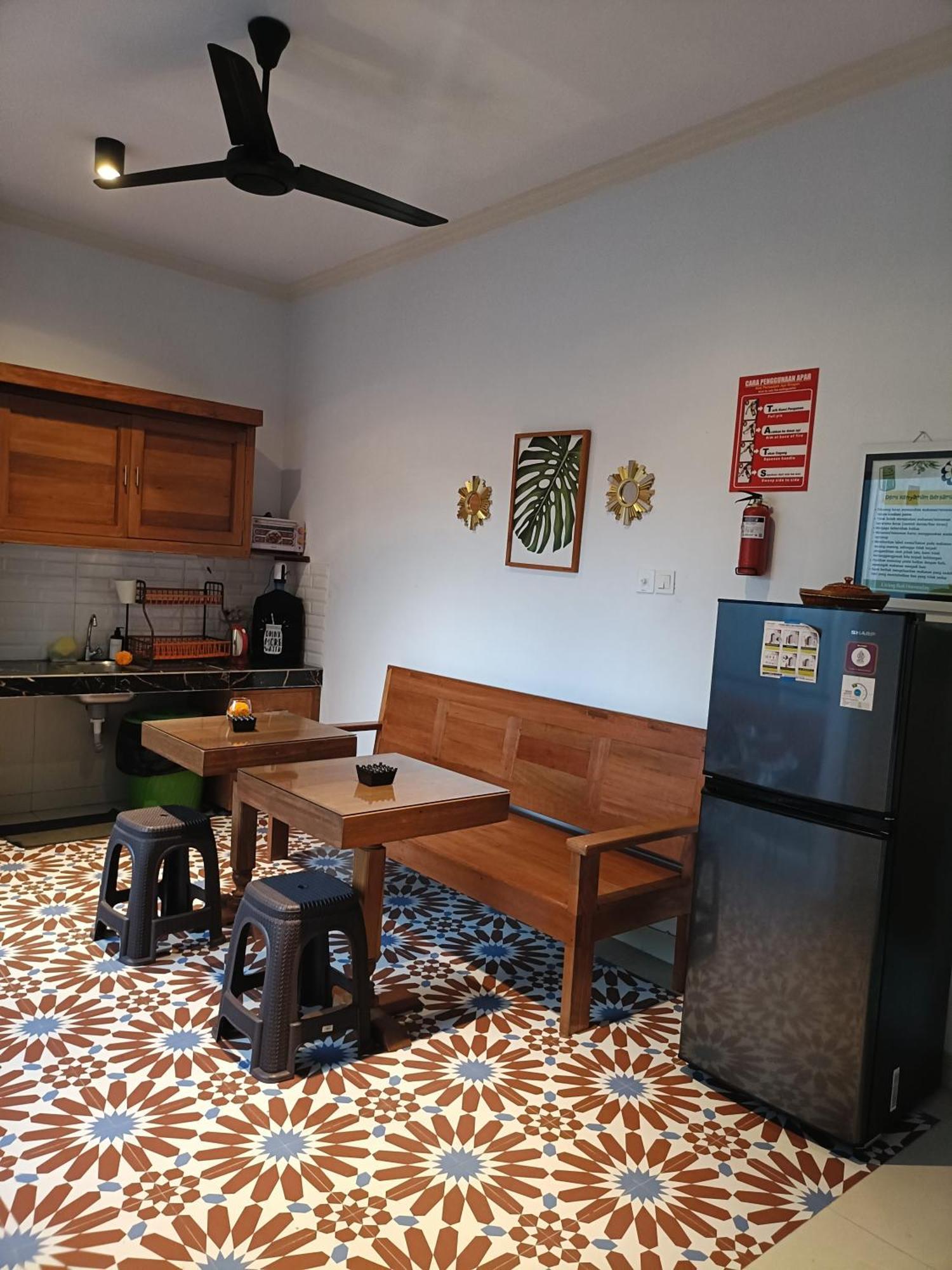 Living Bali Near Mertasari Homestay